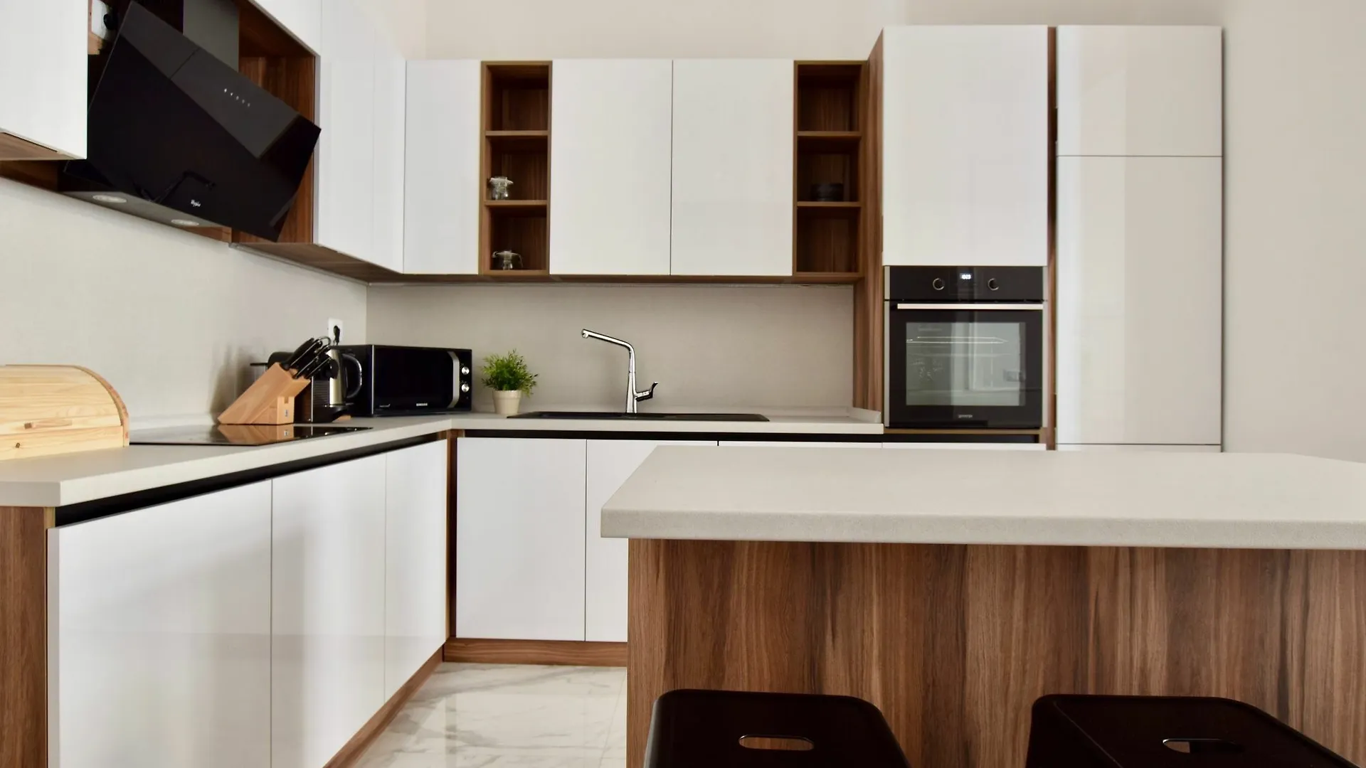Hi5 Apartments - Luxury Suits Budapest 0*,