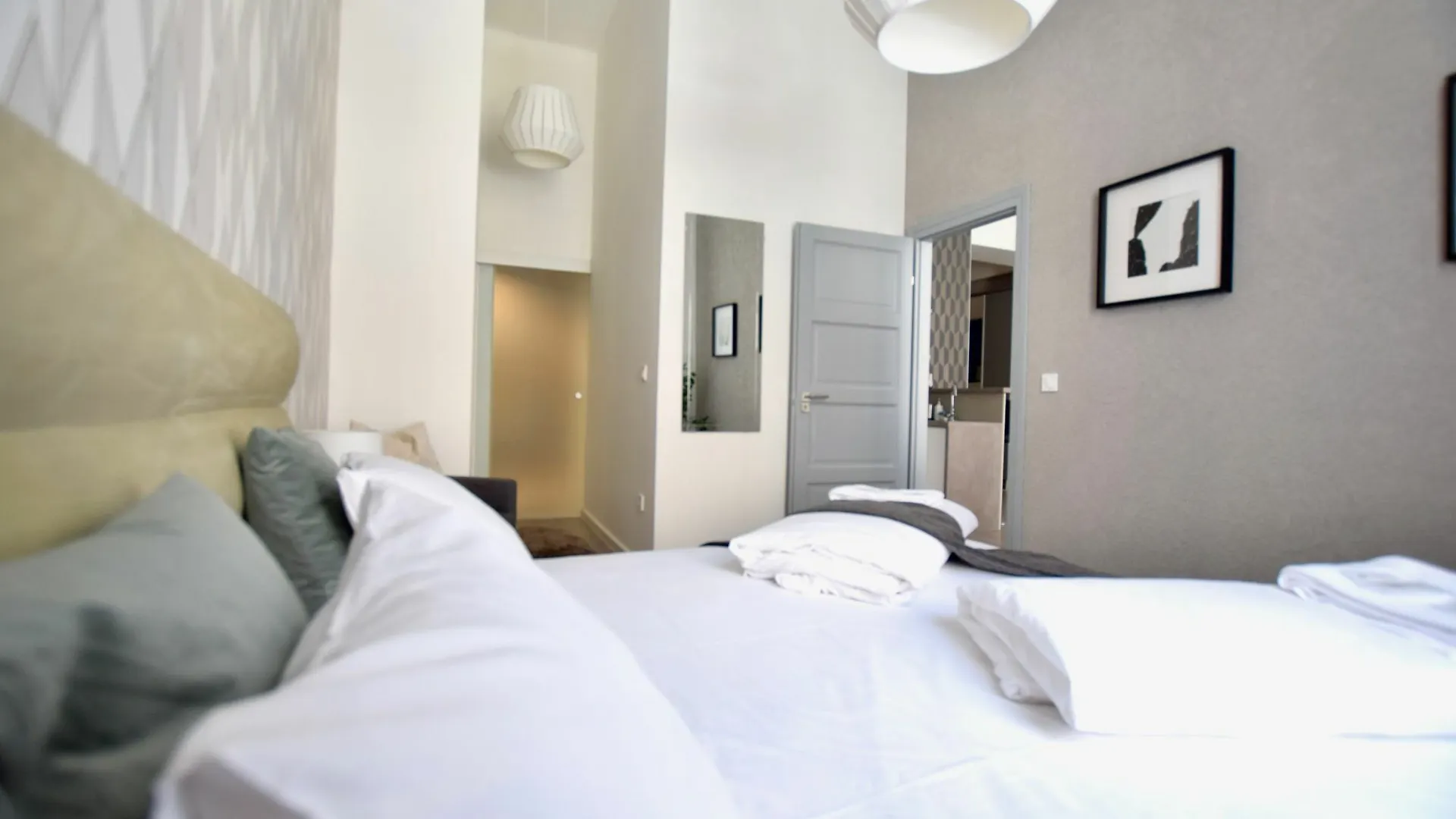 Hi5 Apartments - Luxury Suits Budapest