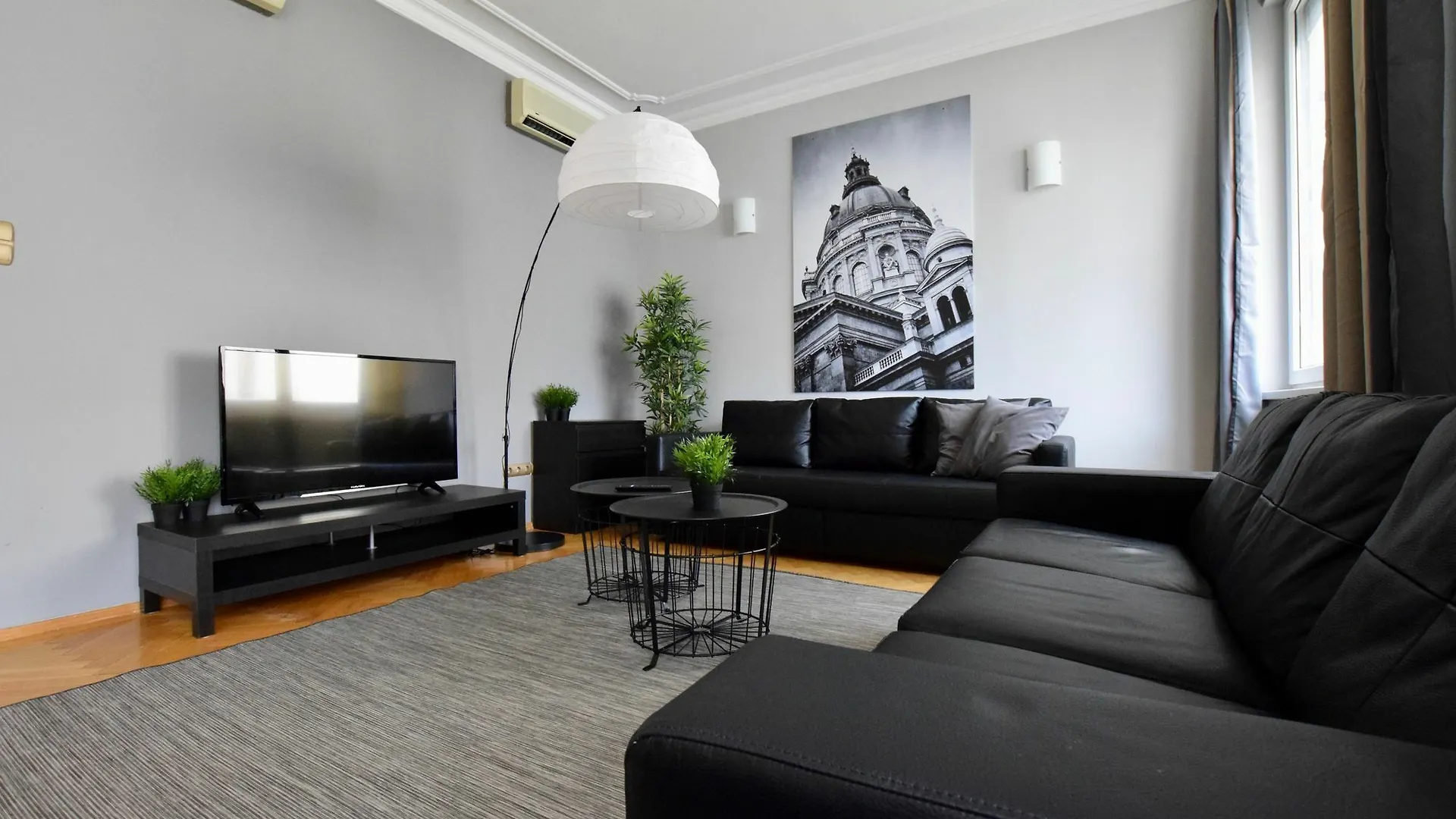 Hi5 Apartments - Luxury Suits Budapest
