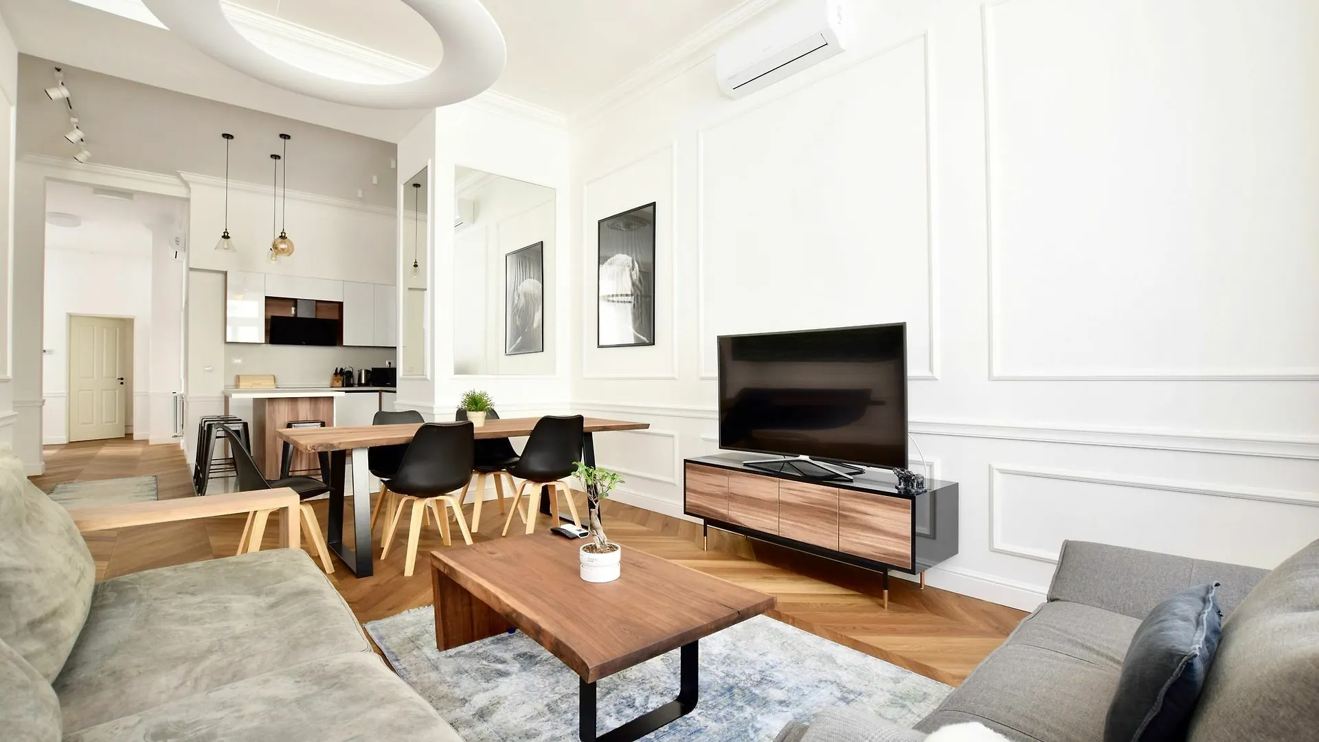Hi5 Apartments - Luxury Suits Budapest Hungría